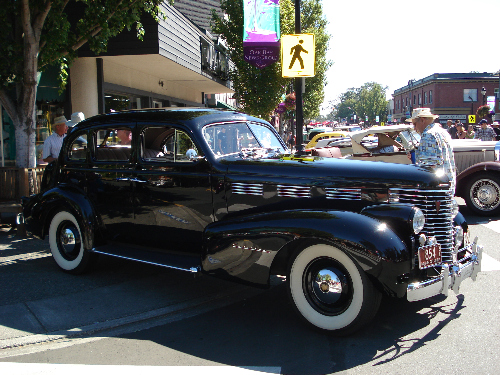 Oak Bay Collector Car Festival 1938 Cadillac